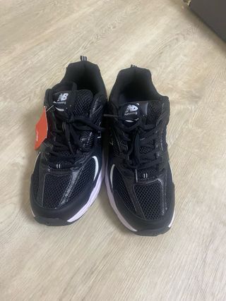 Zapatillas New Balance 530 Negras Blancas