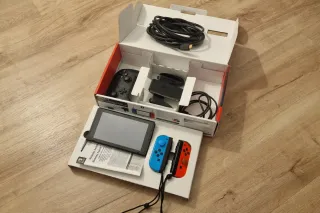 Nintendo Switch Completa + 9 Giochi