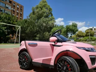 Coche eléctrico infantil rosa