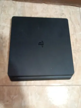 Consola PS4 Slim Negra