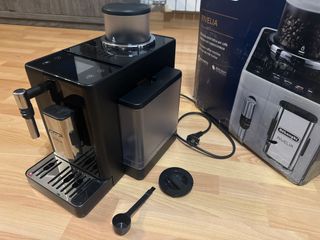 Cafetera Delonghi Rivelia