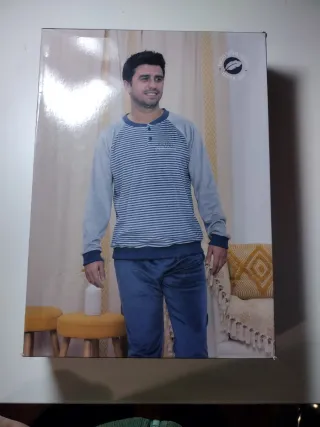 Pijama hombre rayas azul y gris