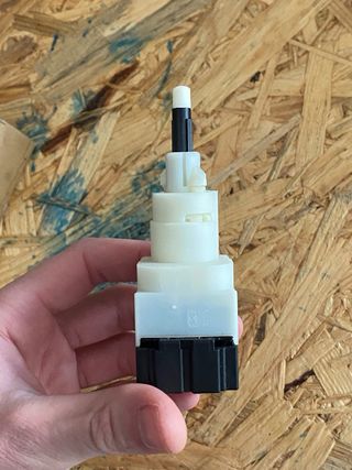 Interruptor embrague VW 7H0 927 189