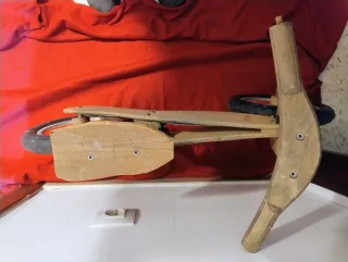 Bicicleta de madera infantil Goula