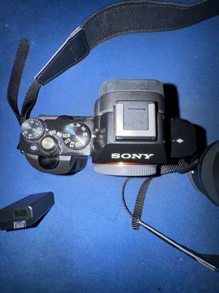 Sony Alpha 7 Cámara + Lente + Baterías