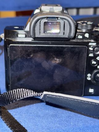 Sony Alpha 7 Cámara + Lente + Baterías