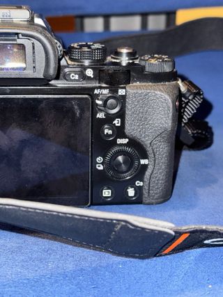 Sony Alpha 7 Cámara + Lente + Baterías