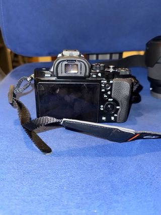 Sony Alpha 7 Cámara + Lente + Baterías