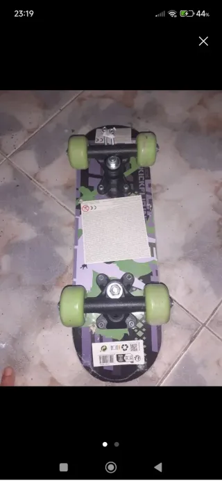 Lote de 4 patinetes nuevos