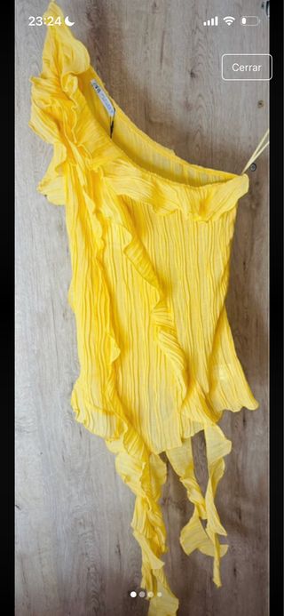 Blusa Zara tirantes volantes amarilla