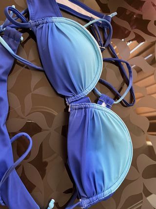 Bikini tonos azules