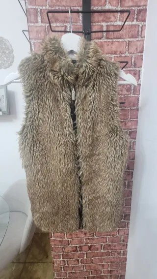 Blusas, chalecos y sudadera. Ver precios