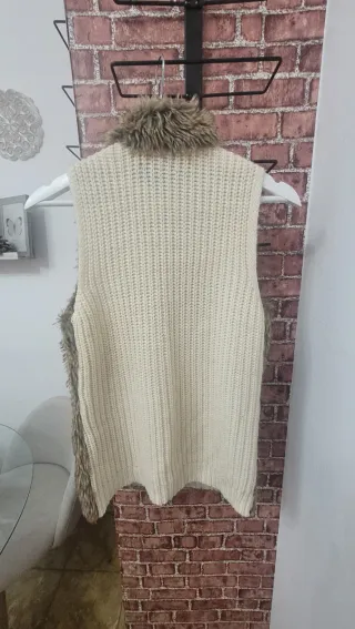 Blusas, chalecos y sudadera. Ver precios