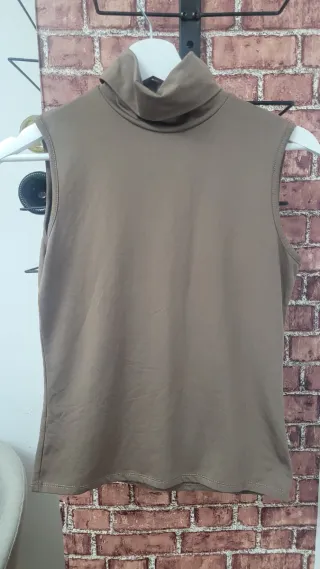 Blusas, chalecos y sudadera. Ver precios