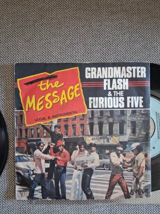 Hip Hop: 2 x  Grandmaster Flash + Rapper's delight