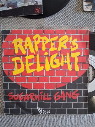 Hip Hop: 2 x  Grandmaster Flash + Rapper's delight