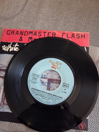 Hip Hop: 2 x  Grandmaster Flash + Rapper's delight