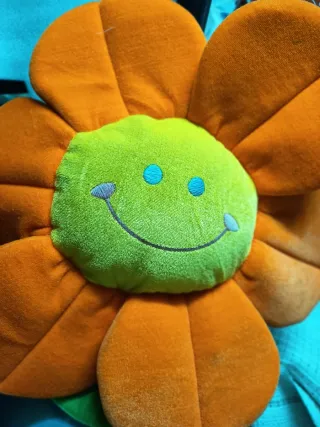 Peluche Flor Sonriente Naranja