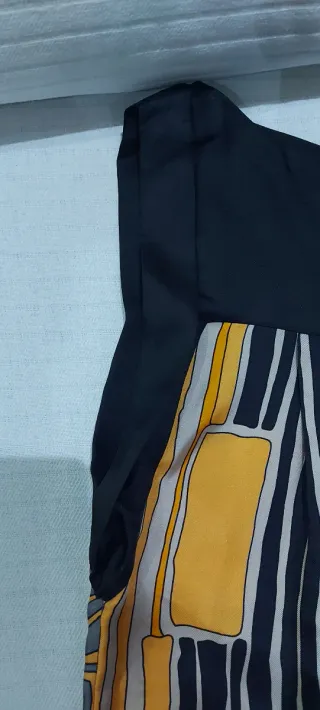 Camisa sin mangas con estampado abstracto