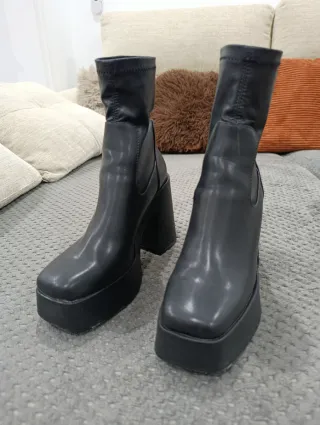 Botines Pull&Bear Negras Talla 36