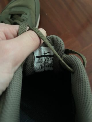 Zapatillas Nike Verdes y Blancas