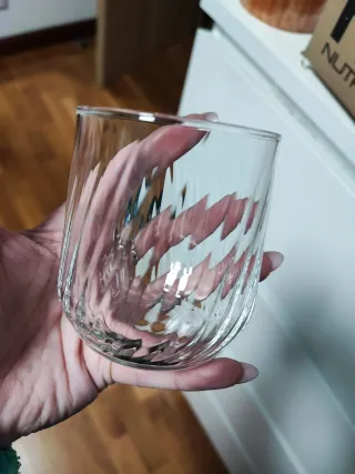 Juego 12 vasos vidrio mediano y pequeño