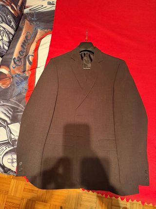 Trajes de hombre negro Tallas 50,42,50 60€ unidad