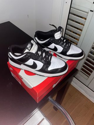 Nike Dunk Low Blanco y Negro