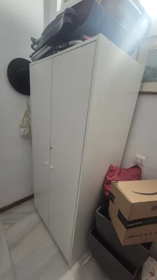 Armario blanco KLEPPSTAD