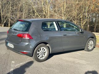 Volkswagen Golf 1.6 TDI BMT 105cv Manual.