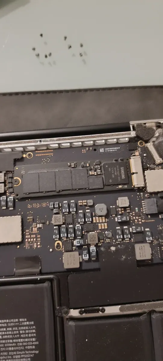 MacBook Pro 2015 Final Cut, Logic Pro11, Kontakt 8 afbeelding 7