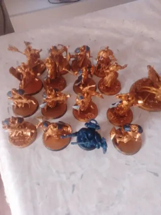 Figuras Warhammer Oro y Azul