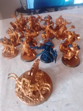Figuras Warhammer Oro y Azul