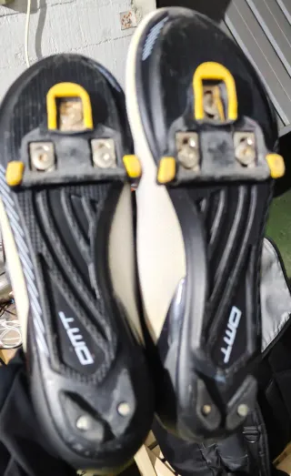 Zapatillas Ciclismo DMT Talla 44 casi nuevas