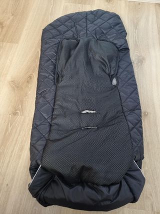 Saco invierno Naf Naf azul marino para carro bebé