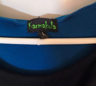 Vestido azul con capucha