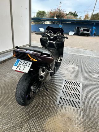Yamaha TMAX