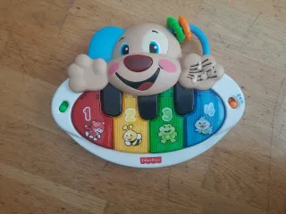 Piano Fisher Price para bebés