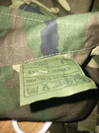 Camiseta militar camuflaje