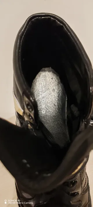 Botines JR Hombre Negro y Dorado