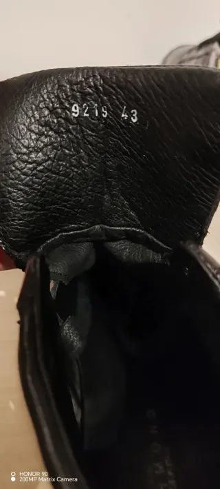 Botines JR Hombre Negro y Dorado