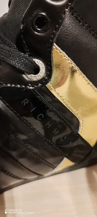 Botines JR Hombre Negro y Dorado