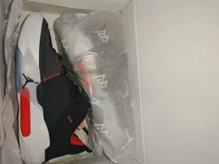 Jordan Zapatillas Negras y Rojas