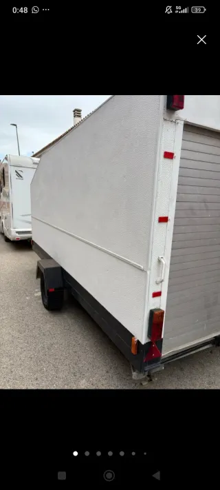 Remolque ligero 750kg caja cerrada persiana
