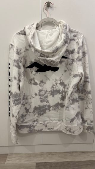 Sudadera Hollister blanca y gris