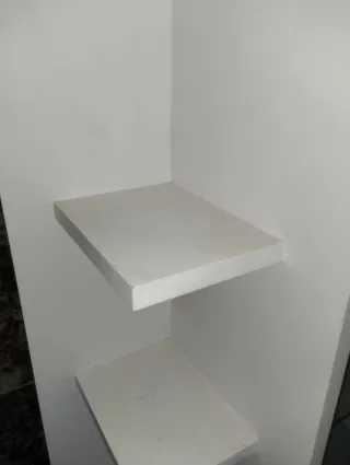 Vitrina de madera maciza