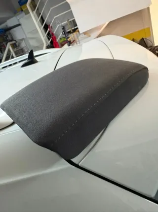 Reposabrazos tela Golf V