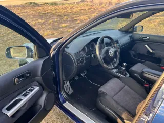 Volkswagen Golf 2000