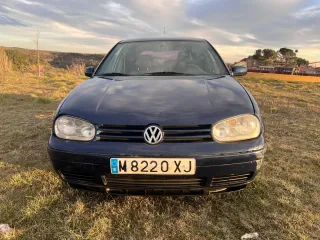 Volkswagen Golf 2000