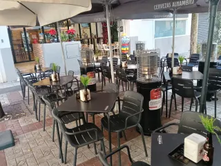 TRASPASO BAR EN LA CHANA – BARRIO DE LAS TORRES